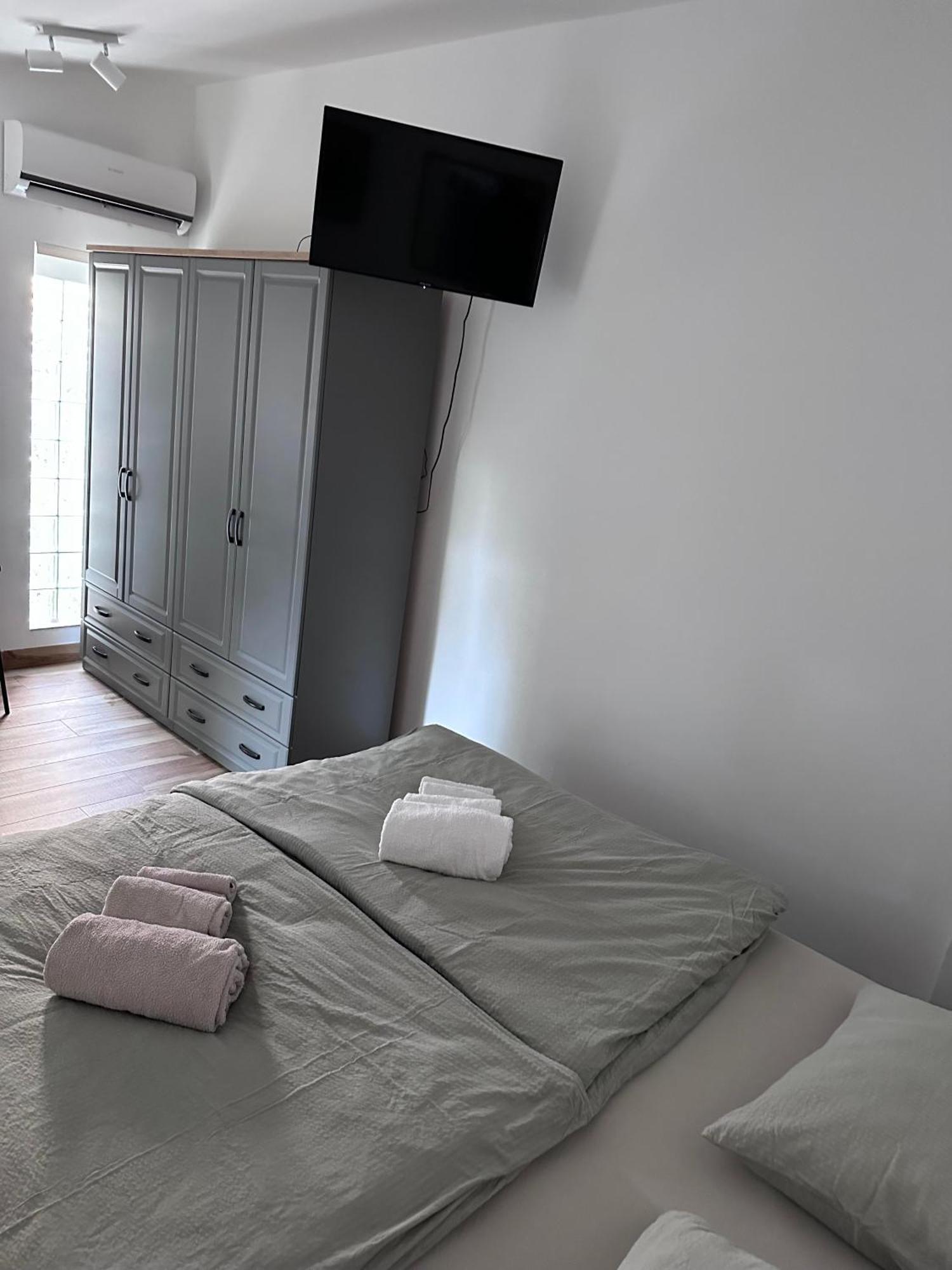 Lux Apartments In Downtown بولا المظهر الخارجي الصورة